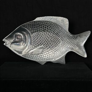 Elegant Silver Fish Decor Piece
